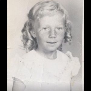 Meet your Posher, Elizabeth